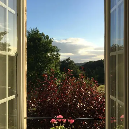 Couette-café Ancien Haras De La Tour Lamothe-Landerron