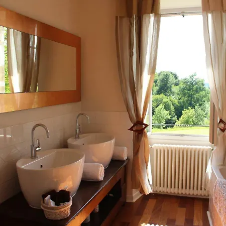 Ancien Haras De La Tour Couette-café 4*